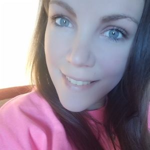 Meet your Posher, Nicole